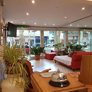 https://nuevo-castillo-hotel.hotelsmendoza.com